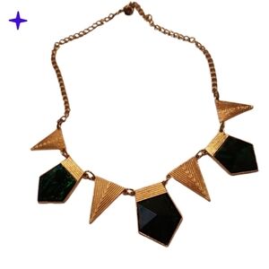 Emerald green gold toned statement necklace vintage